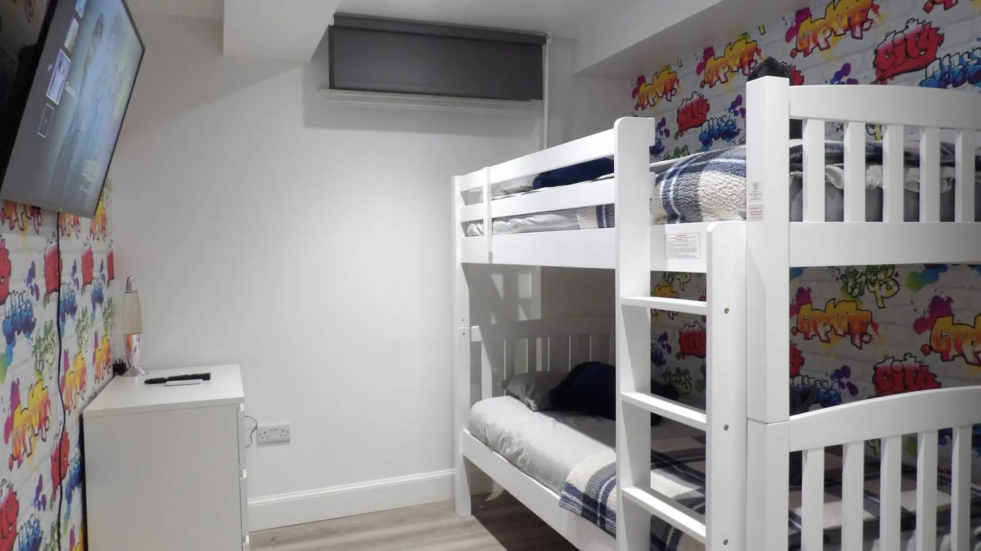 Montgomery Lovely 3 Bedroom Apartment With Private Garden In Edinburgh City Centre