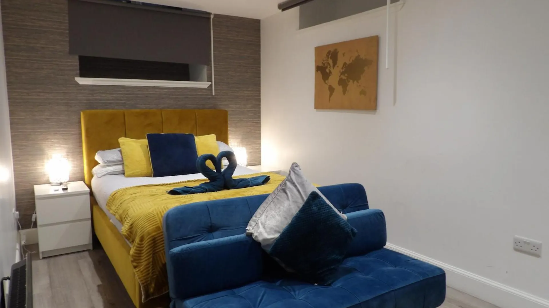 Montgomery Lovely 3 Bedroom Apartment With Private Garden In Edinburgh City Centre