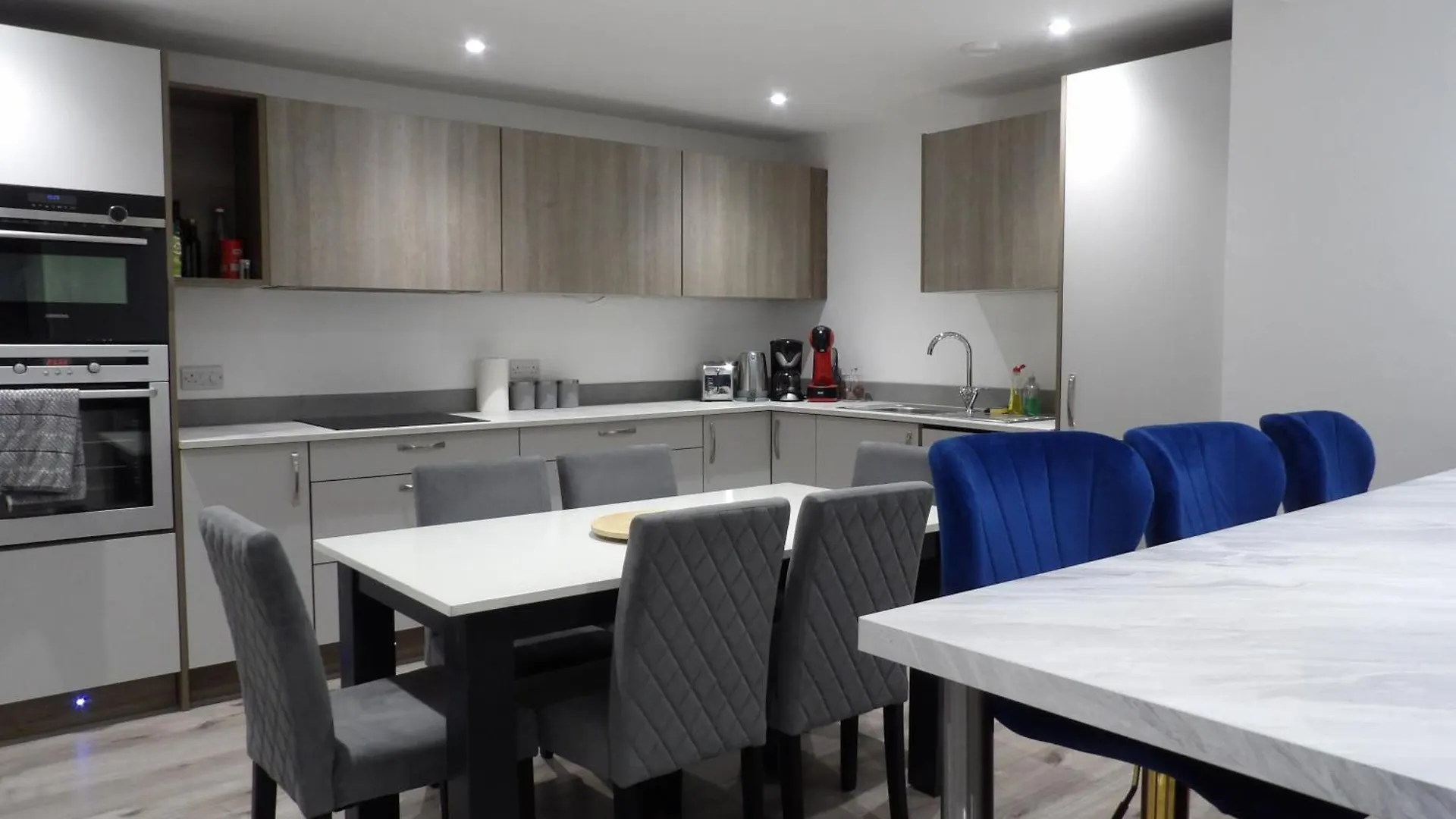 Montgomery Lovely 3 Bedroom Apartment With Private Garden In Edinburgh City Centre Egyesült Királyság